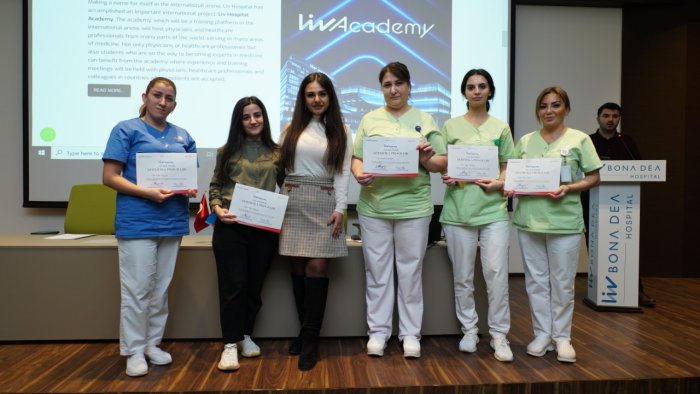 Liv Academy proqramını uğurla bitirən iştirakçılara sertifikatlar təqdim olunub