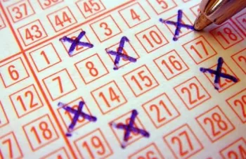 Fransada lotereya oynayan şəxs səhv sayəsində 17 milyon avro udub